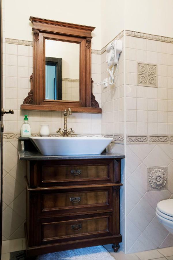 Guesthouse & Apartments Pri Stani Zerovnica Buitenkant foto